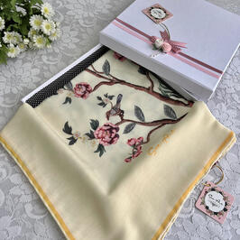 روسری زرد طرح بهشت - سوپر نخ